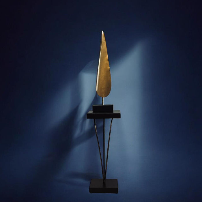 Slender Metal and Wood Pedestal : Ruhana 6