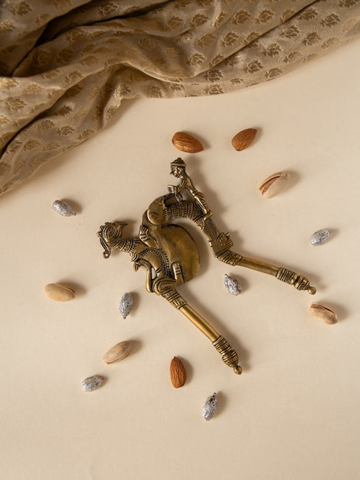 Parrot Brass Nut Cutter Sarota
(For decorative purpose only)
