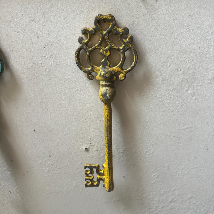 Chabi Vintage Keys : 2 ( 14 inches )