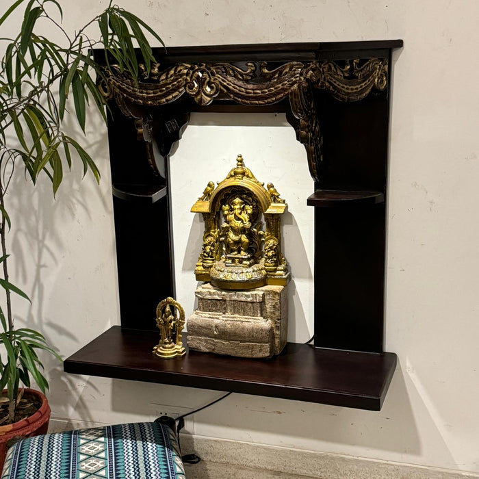 Vintage Wooden Jharokha with Toral Panels and Inset Lighting : Haya 8