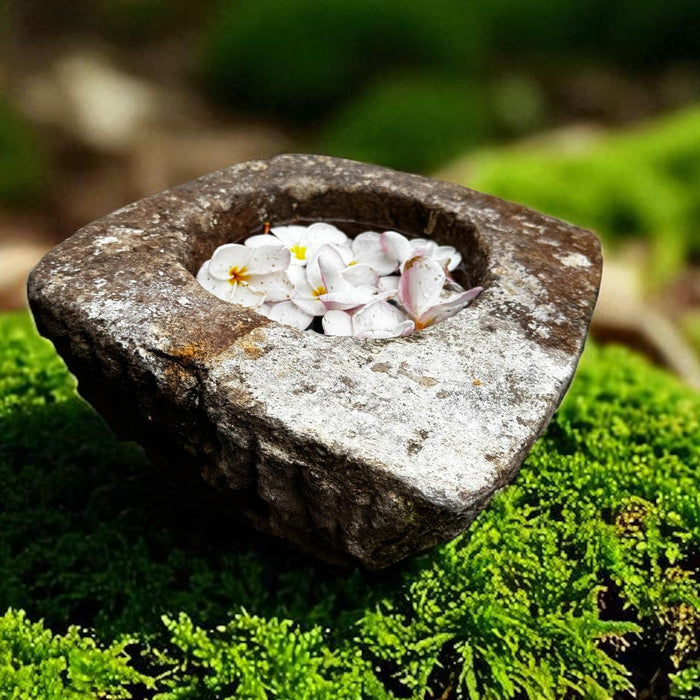 Kharal 8 : Stone with Depth