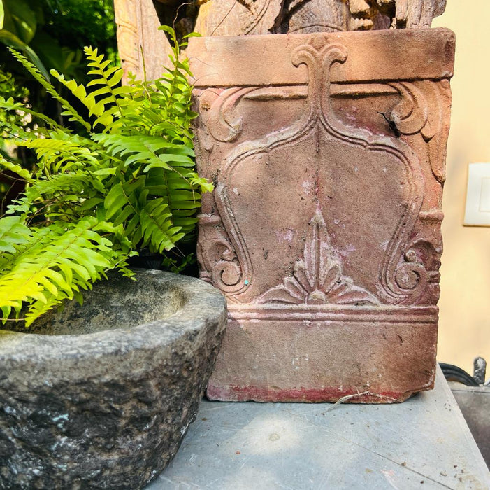 Nakaashi 7 : Stone carving