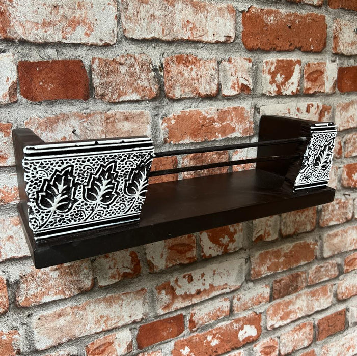 Nazarat : Distress Finish Wooden Bracket Shelf (1.5 feet long)