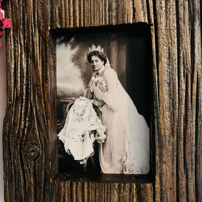 Rajwada -  6 -  Raw wood frame