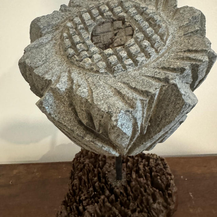 Stone Flower/ Blossom  : Gul 1