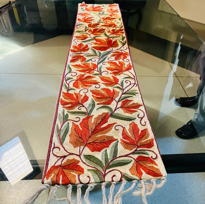 Embroidered table runner 2