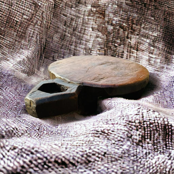 Ruhana 14  : Raw wood pedestal
