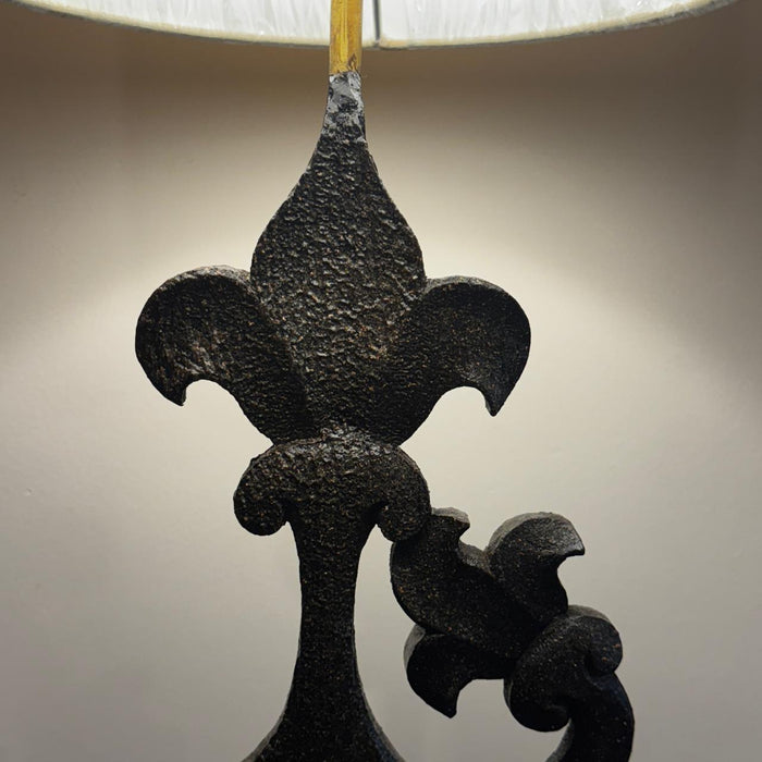 Vintage Wooden Panel Lamp – Timeless & Elegant: Noor 59 (Shade Included)