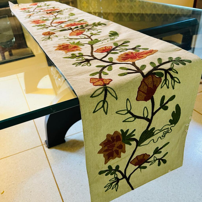 Embroidered table runner 7