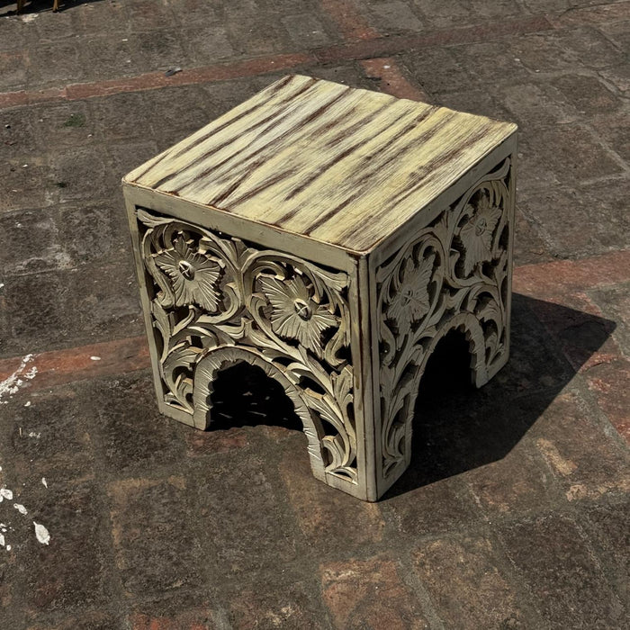 Guftagu table distress
