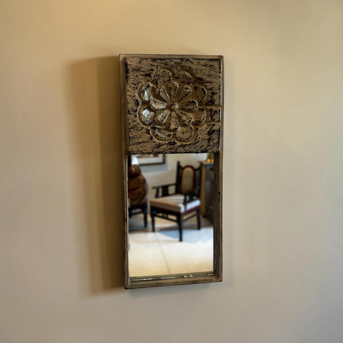 Antique Carved Flower Mirror: Aaina 16