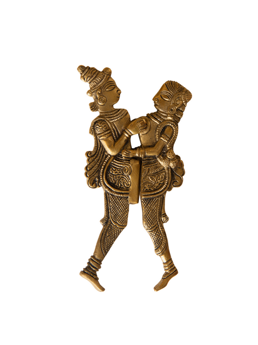 Radha Krishna Brass Nut Cutter Sarota 

(For decorative purpose only)