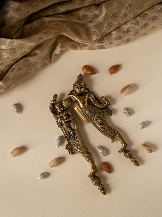 Vishnu Laxmi Brass Nut Cutter Sarota 

( You can use this nut cutter for commercial purposes. This product has a blade so keep it away from children )