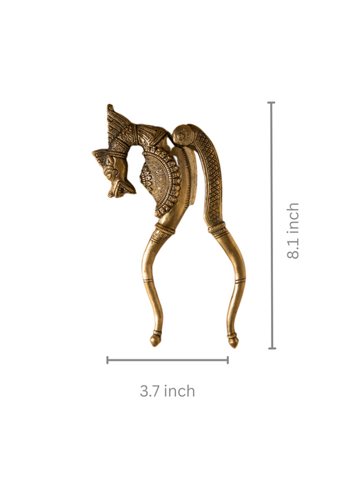 Yali Brass Nut Cutter Sarota - 1

( You can use this nut cutter for commercial purposes. This product has a blade so keep it away from children )