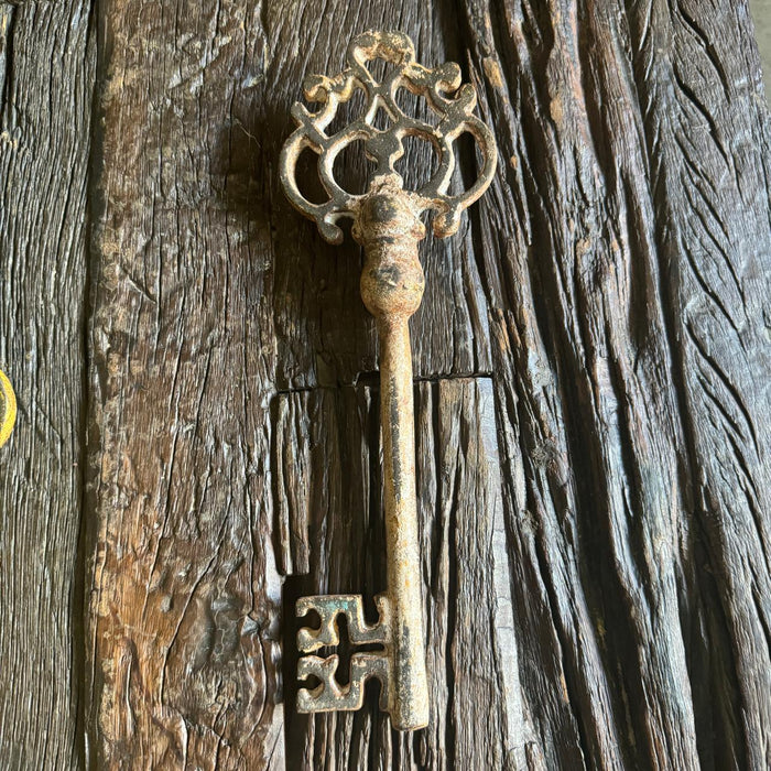 Chabi Vintage Key Decor  : 3 ( 14 inches)