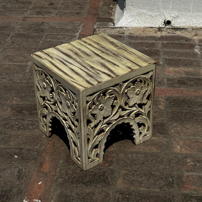 Guftagu table distress