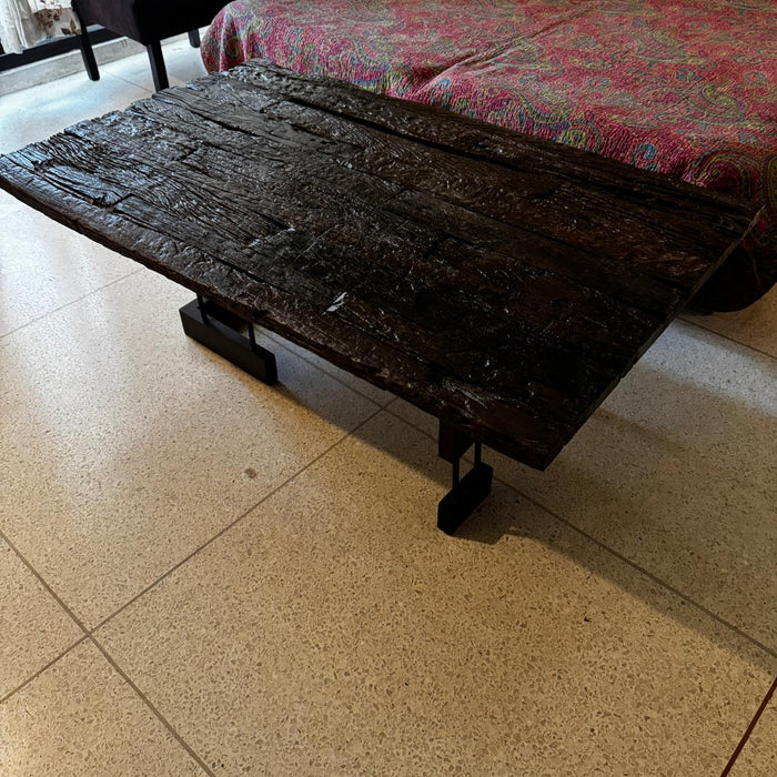 Raw wood table : Daksh 7