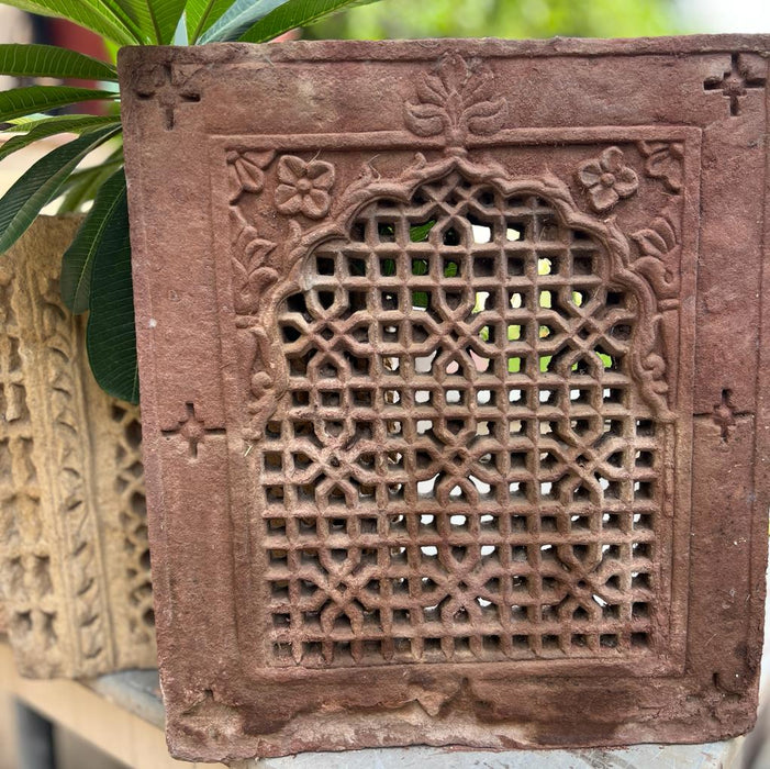 Nakaashi 13 : Vintage Mughal Style carving  Stone Jalli