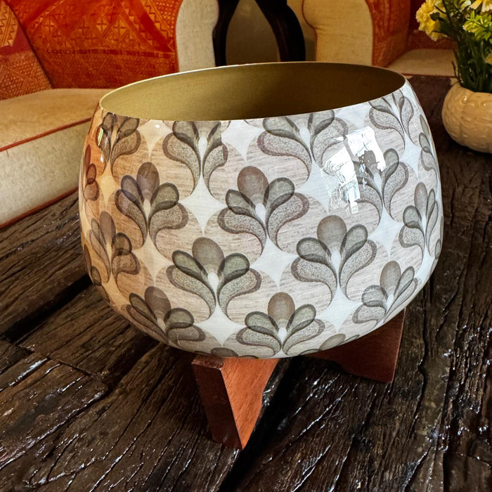Small Metal Planter with Wooden Stand-2
