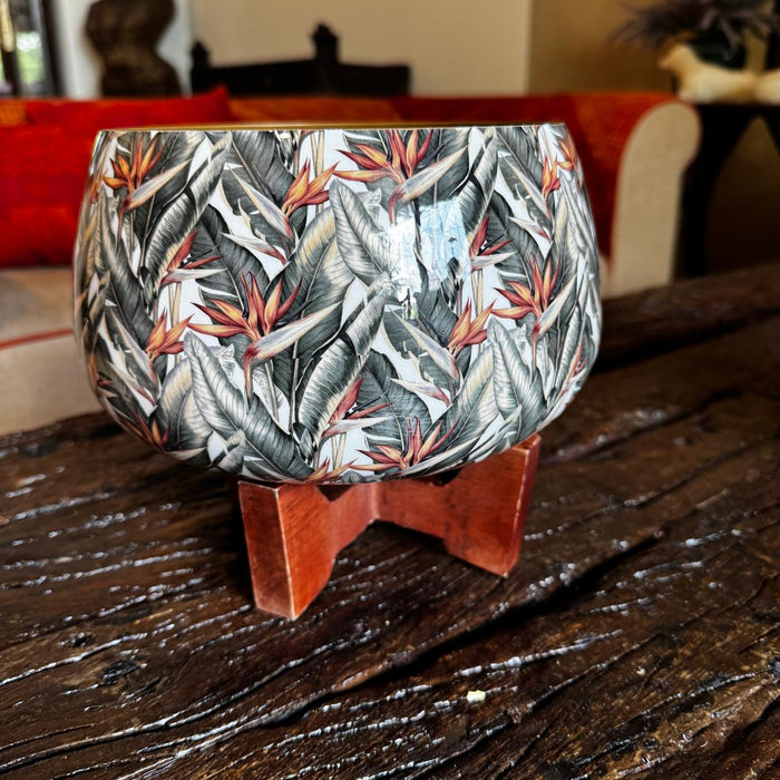 Small Metal Planter with Wooden Stand-3