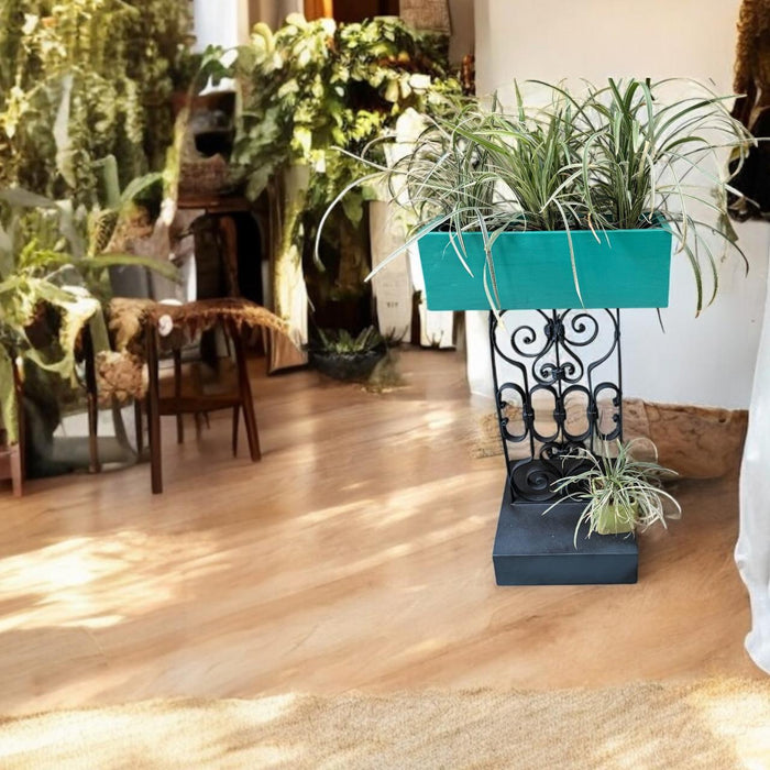 Wood and metal planter : Baxa 4