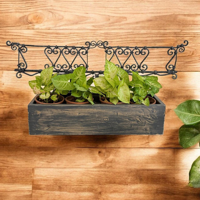 Wood and metal planter : Baxa 5
