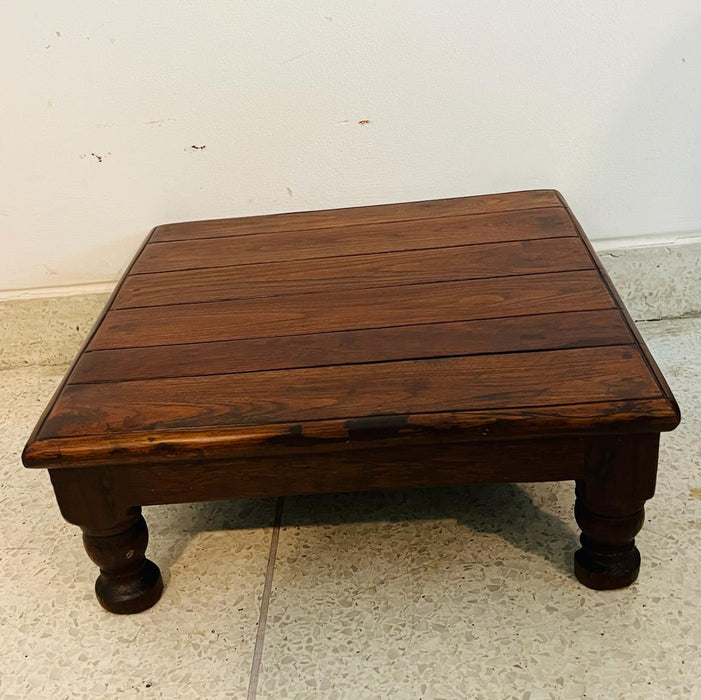 Tazmeen ; Square table