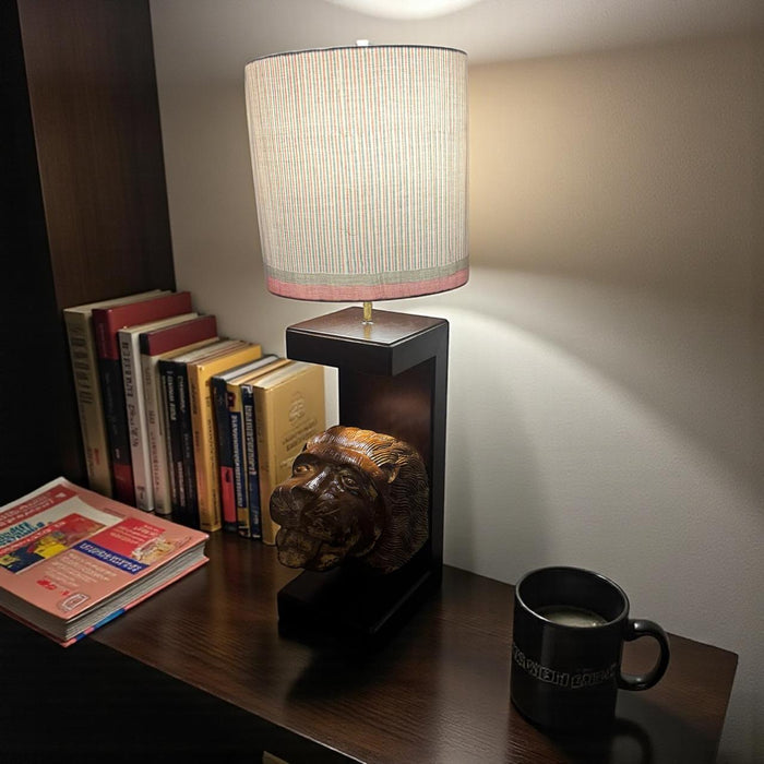 Lion Head Lamp : Noor 23 ( Shade Included)