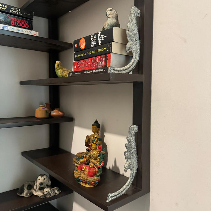 Corner shelf : Zaarish 21