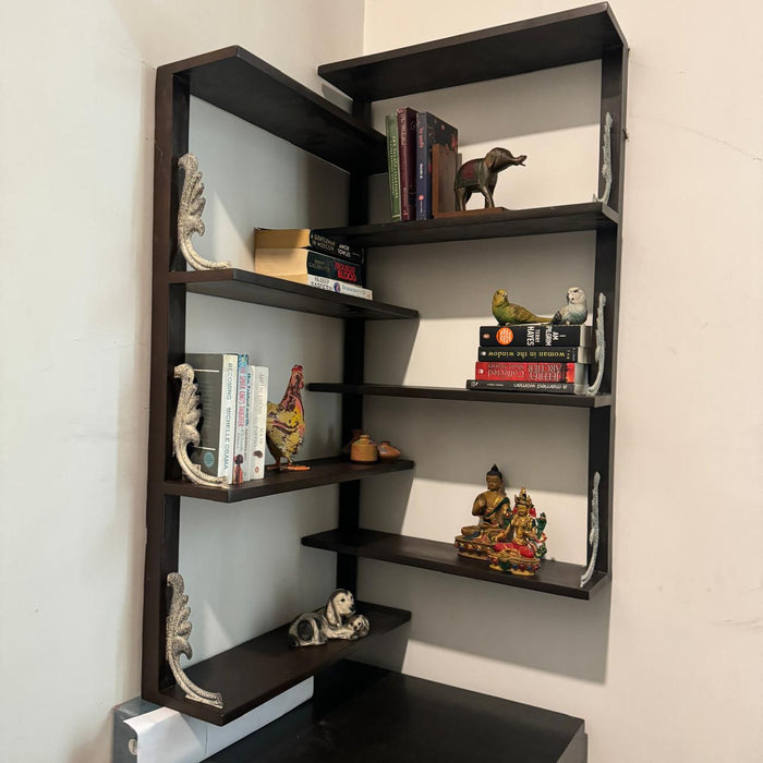 Corner shelf : Zaarish 21