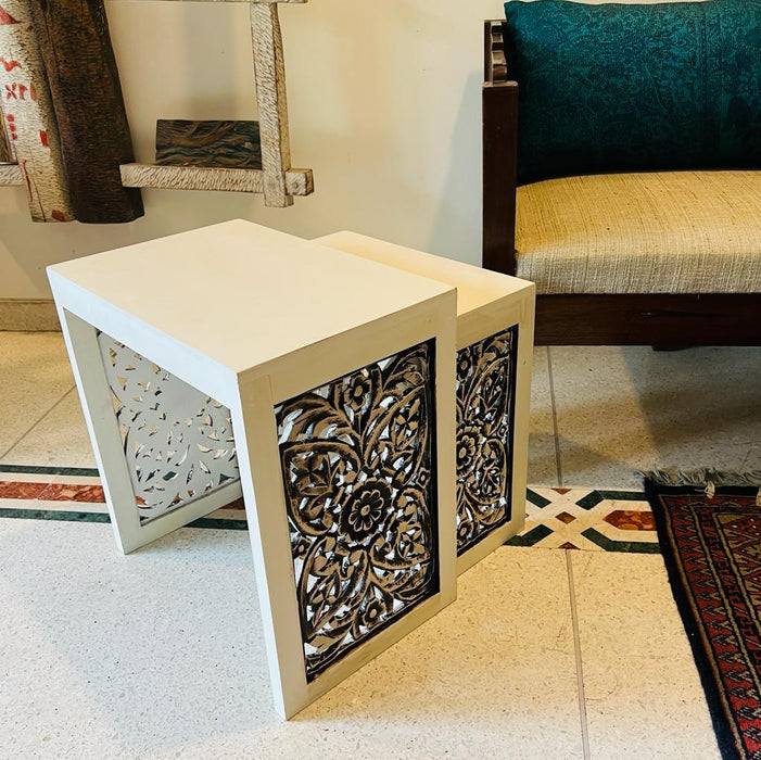Aaima 6 : Nest of  2 Side Tables in White And Gold