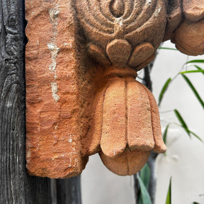 Agra Stone Carved Brackets-2