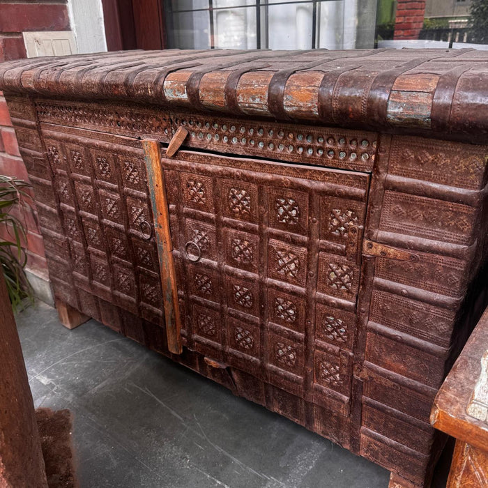 Vintage Metal-Clad Chest-1