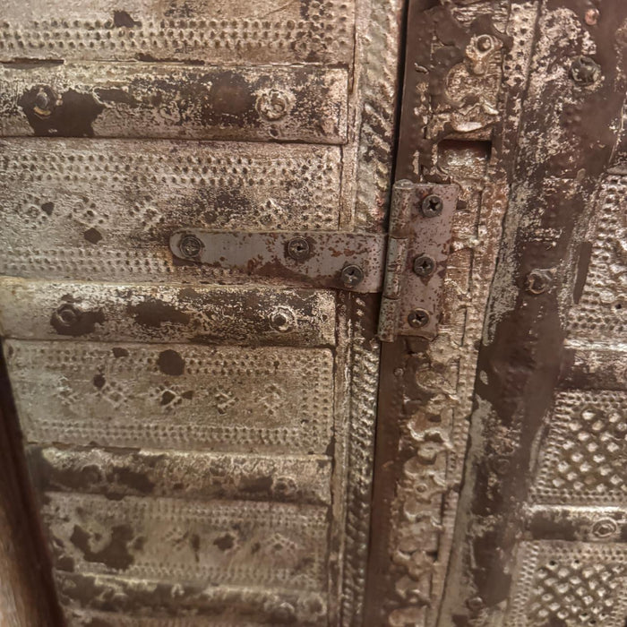 Vintage Metal-Clad Chest-2