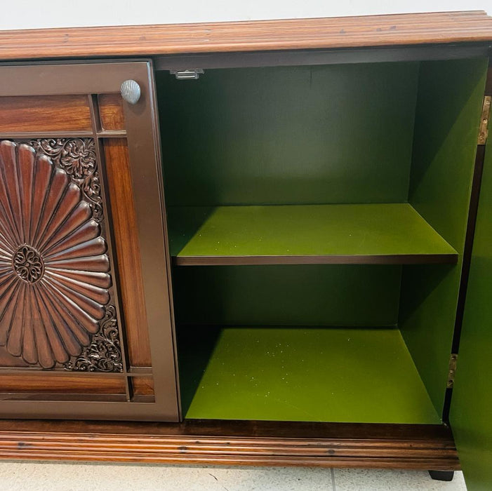 Shiza : Wooden cabinet