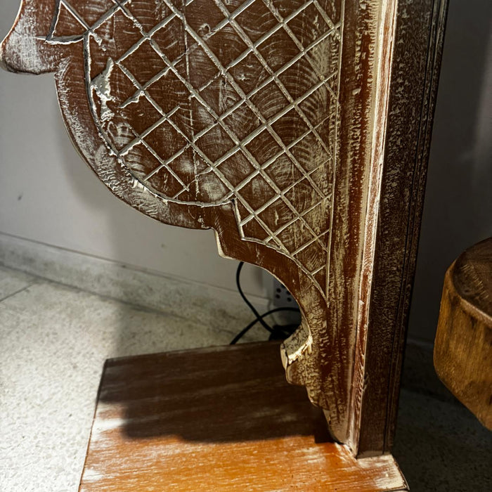 Vintage Corner Pedestal : Ruhana 2