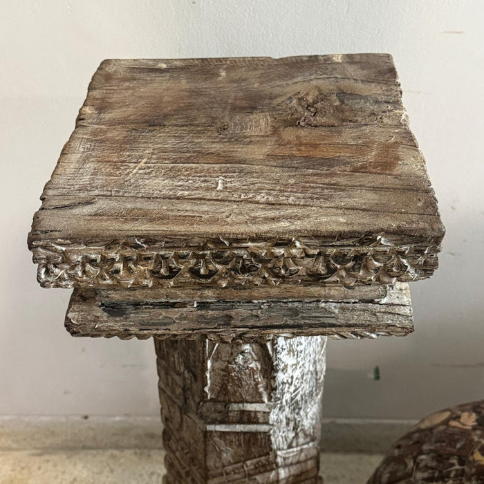 Wooden pedestal  : Ruhana 12