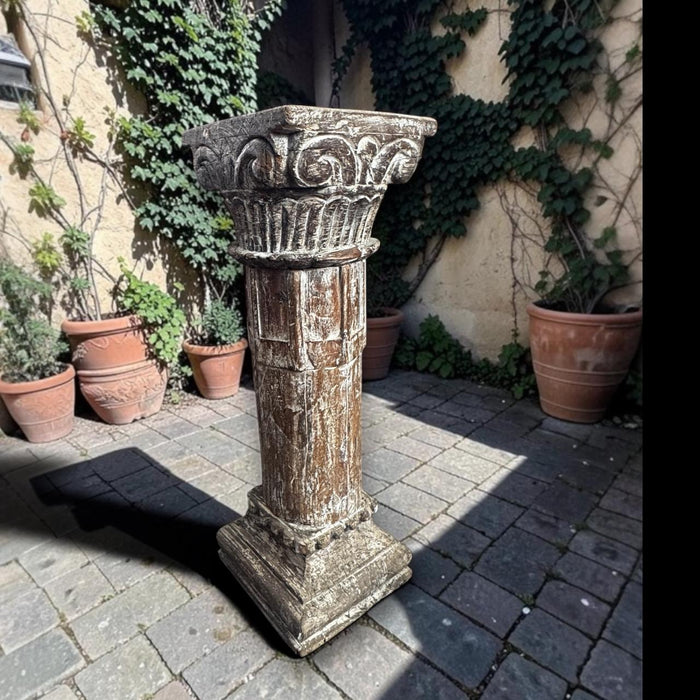 Wooden pedestal : Ruhana 11