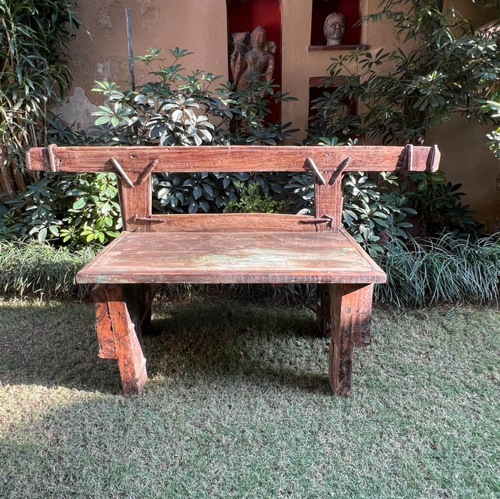 Wahab : Wooden bench