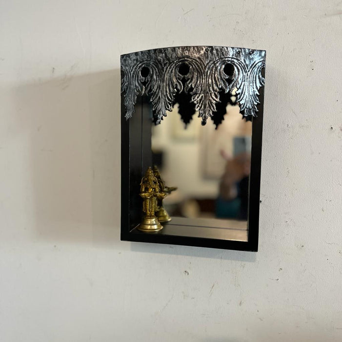 Imsha ; Wood/metal mirror