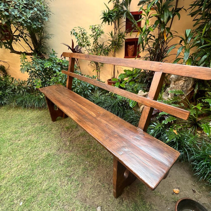 Shezan  : Wooden bench